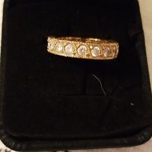 Vanna K eternity band